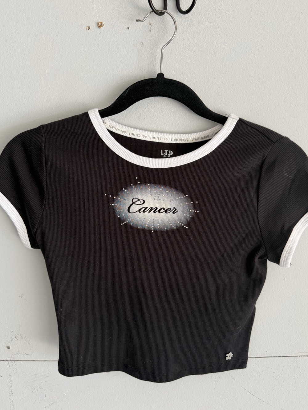 Limited Too LTD 2.0 Y2K Cancer Zodiac Rhinestone Crop Baby Tee Black Ringer